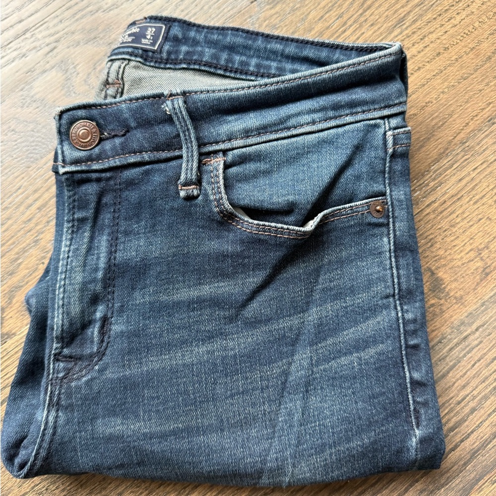 Abercrombie and Fitch Harper low rise ankle Dark wash skinny jeans